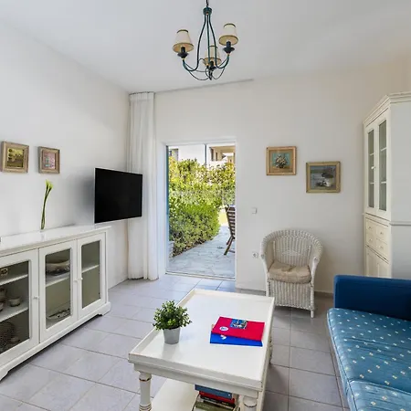 Waves & Agistri By Nest Holiday home