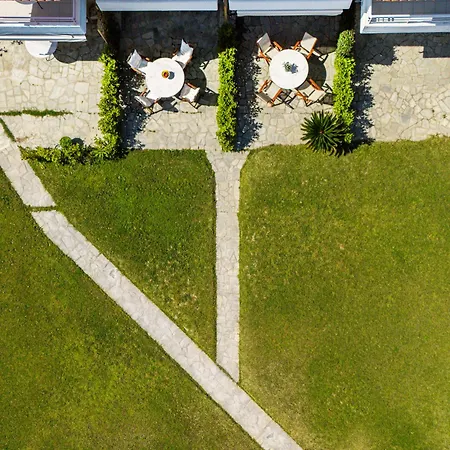 Waves & Agistri By Nest