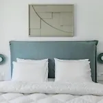 Waves & Agistri By Nest